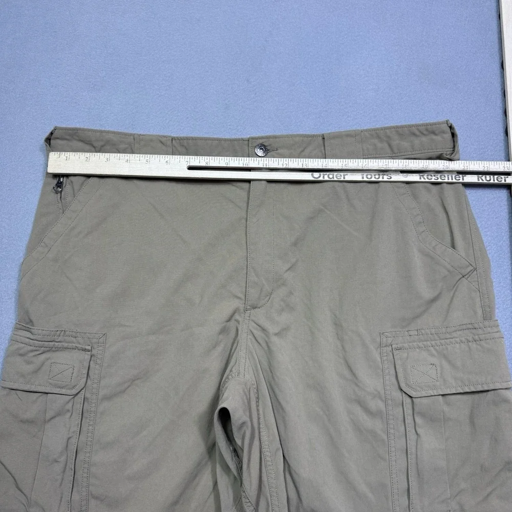 Duluth Trading Cargo Shorts Mens XXL 40x11 Brown Performance Stretch Gorpcore